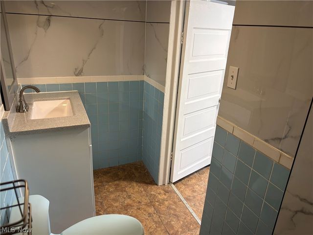 4084 W 50th Street, Cleveland, OH 44144