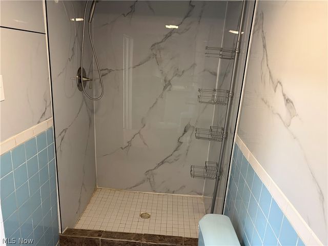 4084 W 50th Street, Cleveland, OH 44144