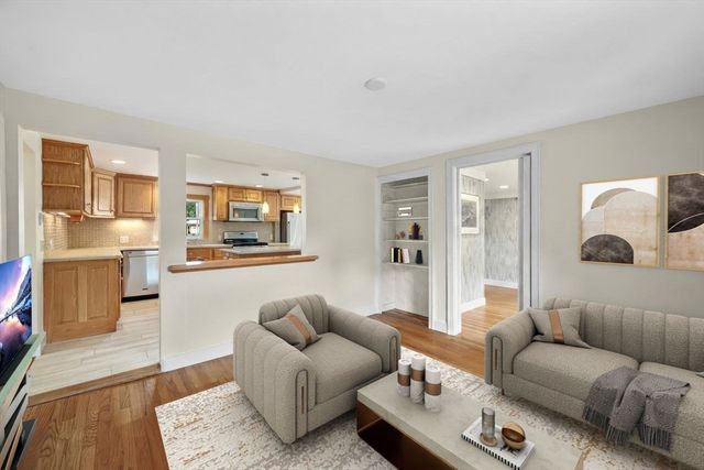21 Muriel Rd, Swampscott, MA 01907