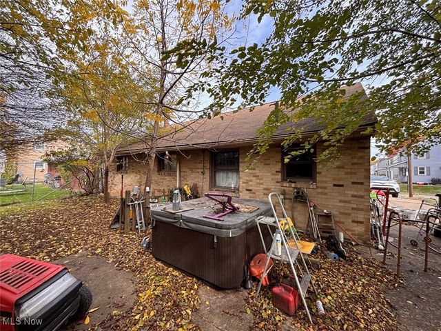 1201 Benskin Avenue SW, Canton, OH 44710