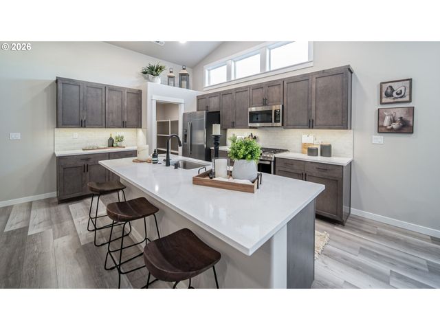 4734 STONEFIELD Ct, Florence, OR 97439