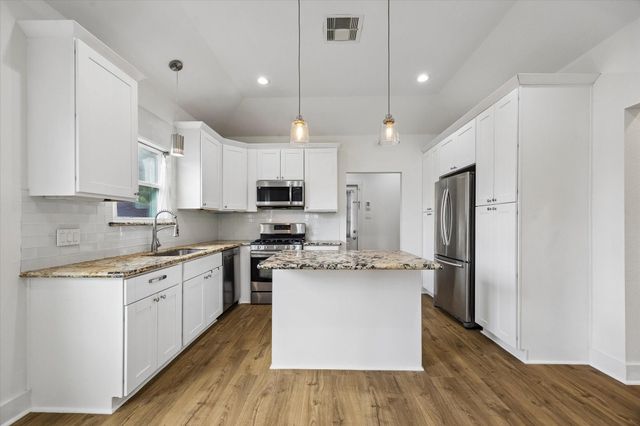 5105 Chapman Street, Houston, TX 77009