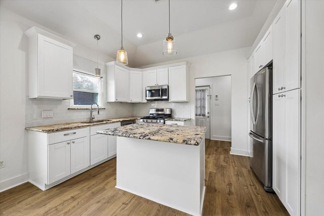 5105 Chapman Street, Houston, TX 77009