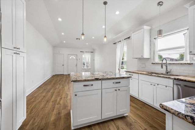 5105 Chapman Street, Houston, TX 77009