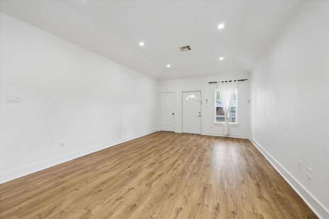 5105 Chapman Street, Houston, TX 77009