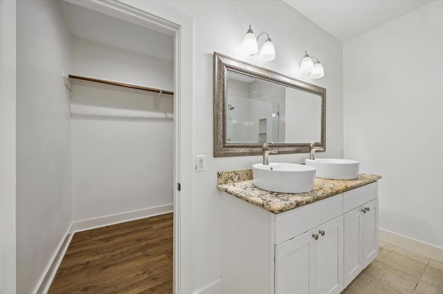 5105 Chapman Street, Houston, TX 77009