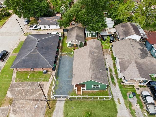 5105 Chapman Street, Houston, TX 77009