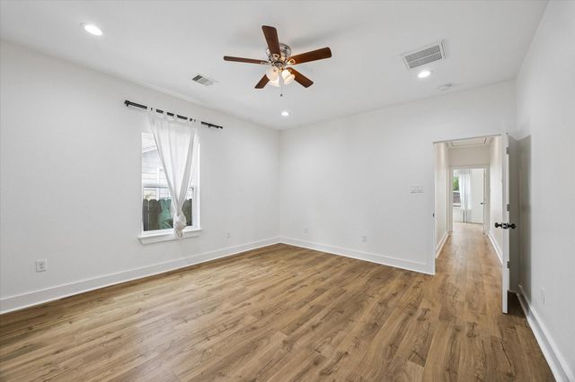 5105 Chapman Street, Houston, TX 77009