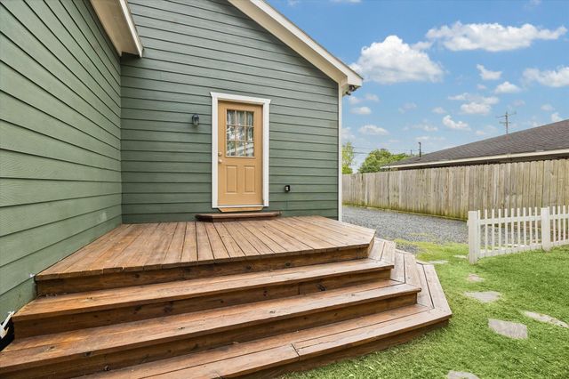 5105 Chapman Street, Houston, TX 77009