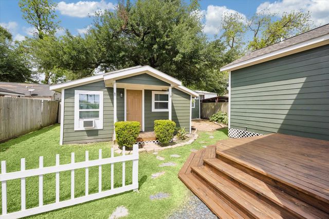 5105 Chapman Street, Houston, TX 77009