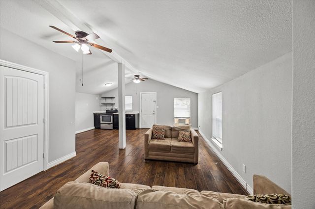 5105 Chapman Street, Houston, TX 77009