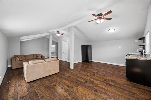 5105 Chapman Street, Houston, TX 77009