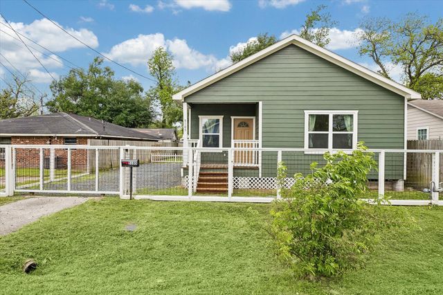 5105 Chapman Street, Houston, TX 77009