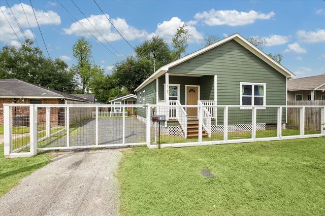 5105 Chapman Street, Houston, TX 77009