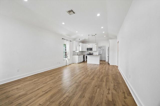 5105 Chapman Street, Houston, TX 77009