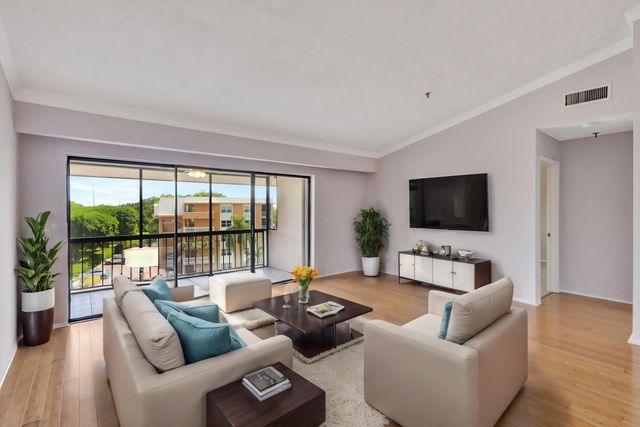 300 Golfview Road 506, North Palm Beach, FL 33408