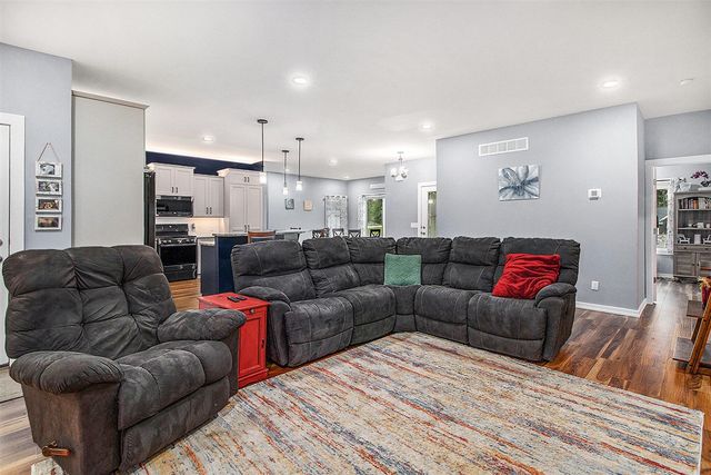 1881 Sienna Street, Kalamazoo, MI 49009