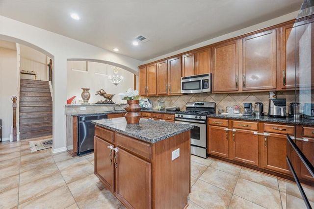 4215 Windberry CT, Round Rock, TX 78665