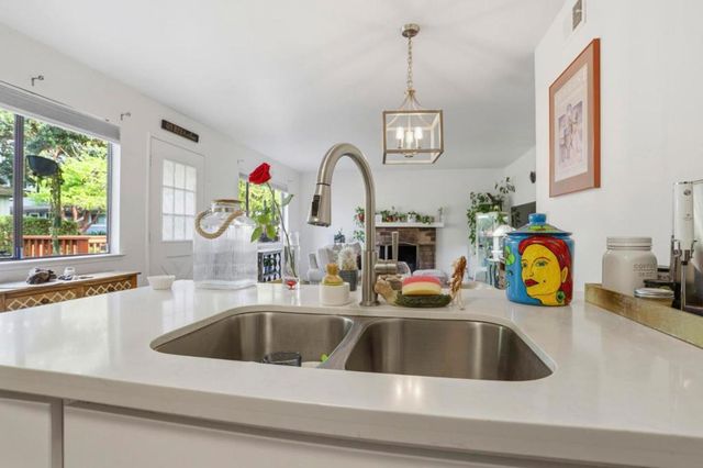 922 Ponselle Lane 1, Capitola, CA 95010