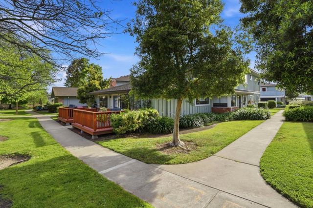 922 Ponselle Lane 1, Capitola, CA 95010