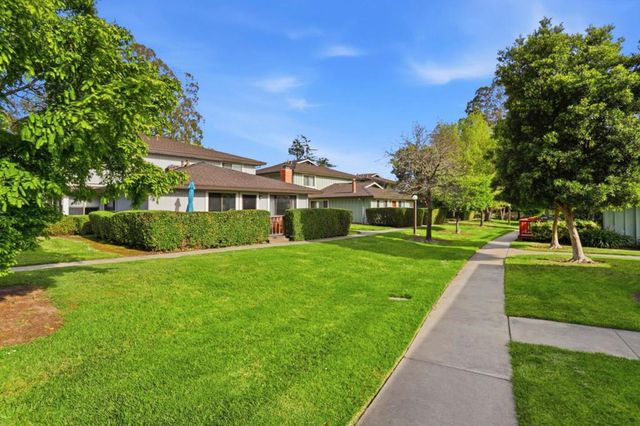 922 Ponselle Lane 1, Capitola, CA 95010