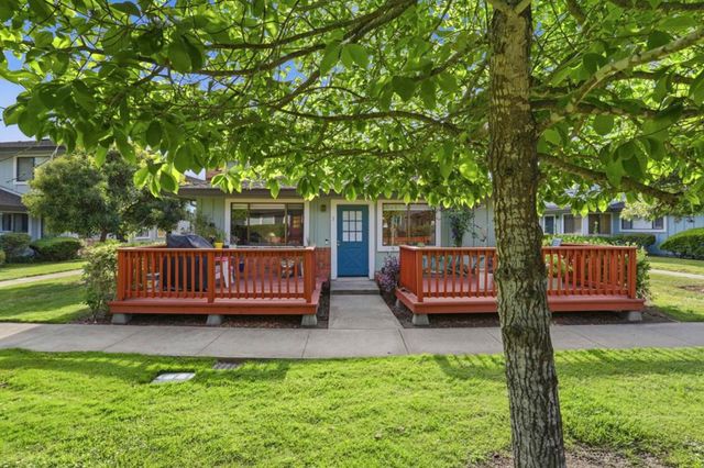 922 Ponselle Lane 1, Capitola, CA 95010