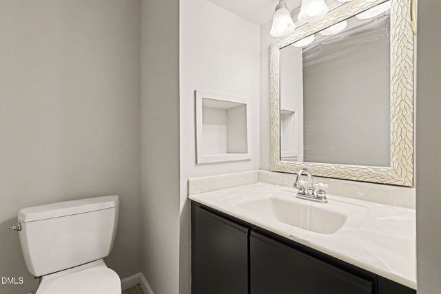 5645 Hamstead Crossing, Raleigh, NC 27612