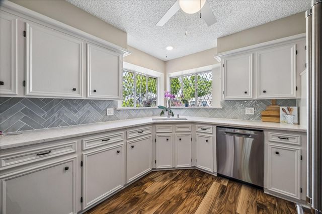 16418 Clearcrest Drive, Houston, TX 77059