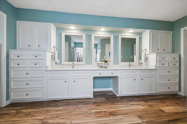 16418 Clearcrest Drive, Houston, TX 77059