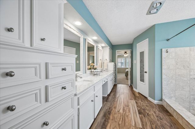 16418 Clearcrest Drive, Houston, TX 77059