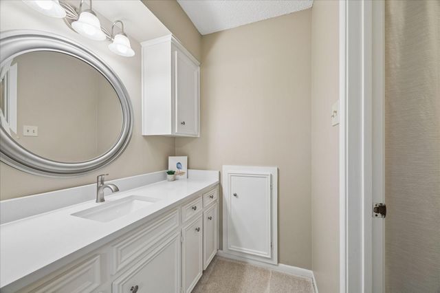 16418 Clearcrest Drive, Houston, TX 77059