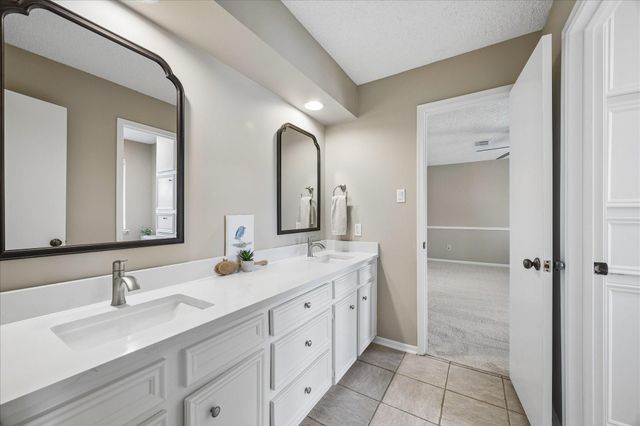 16418 Clearcrest Drive, Houston, TX 77059