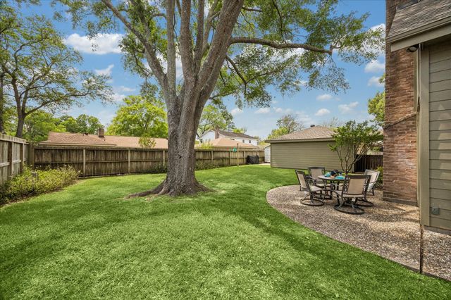 16418 Clearcrest Drive, Houston, TX 77059