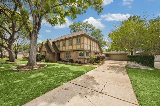 16418 Clearcrest Drive, Houston, TX 77059