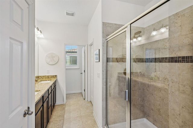 525 GUNSTON CT, Davenport, FL 33837