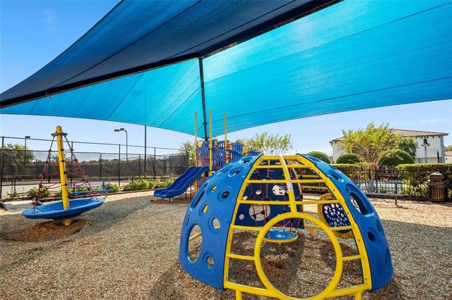 525 GUNSTON CT, Davenport, FL 33837