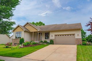 5205 Blazingstar Lane, Fitchburg, WI 53711