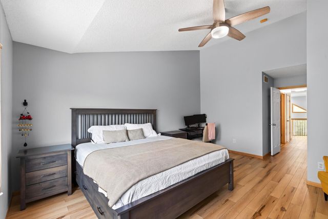 5058 Yuma Lane N, Plymouth, MN 55446