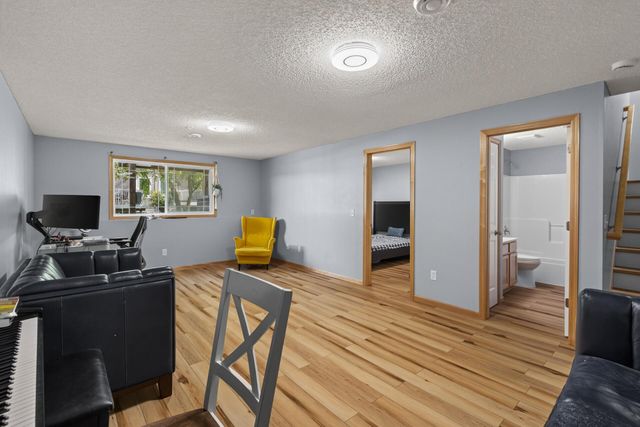 5058 Yuma Lane N, Plymouth, MN 55446