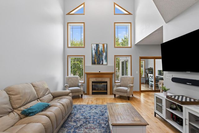 5058 Yuma Lane N, Plymouth, MN 55446