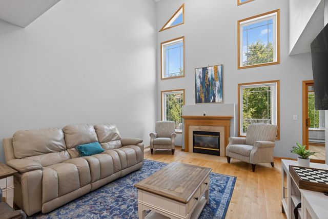 5058 Yuma Lane N, Plymouth, MN 55446