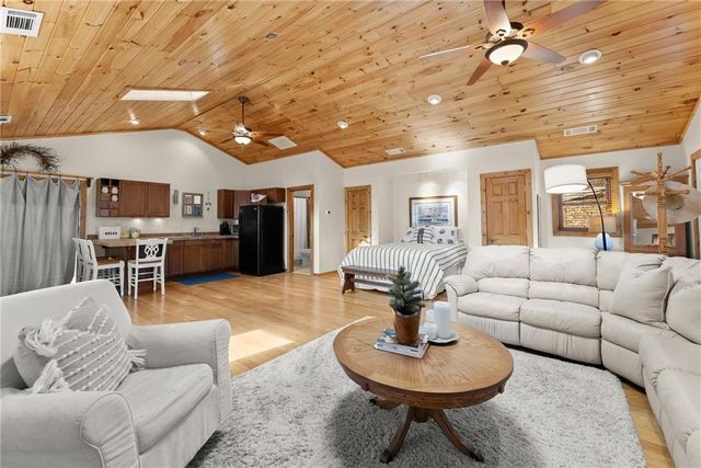 315 N Lake Drive, Sautee Nacoochee, GA 30571