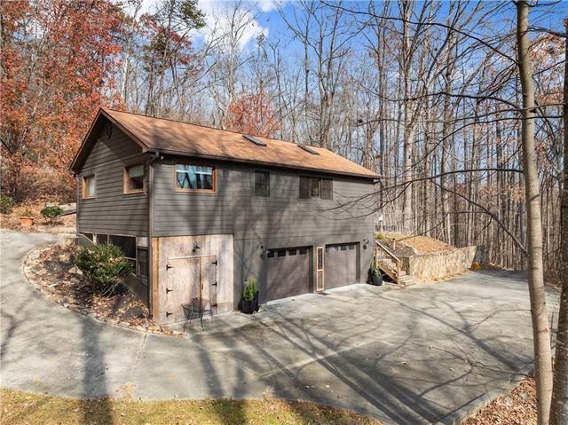 315 N Lake Drive, Sautee Nacoochee, GA 30571