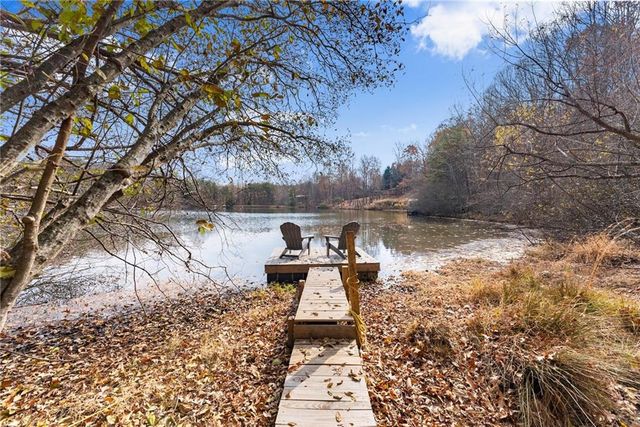 315 N Lake Drive, Sautee Nacoochee, GA 30571
