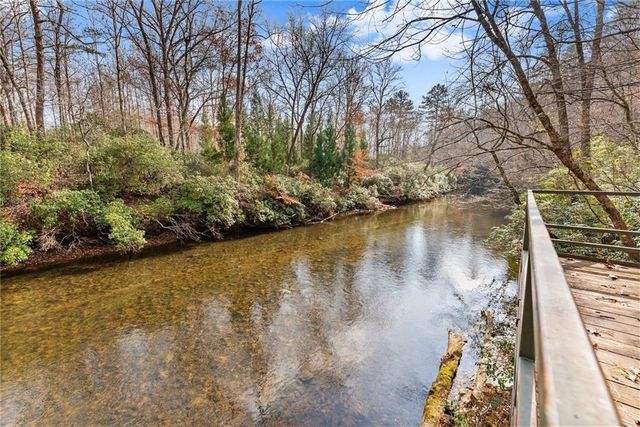 315 N Lake Drive, Sautee Nacoochee, GA 30571