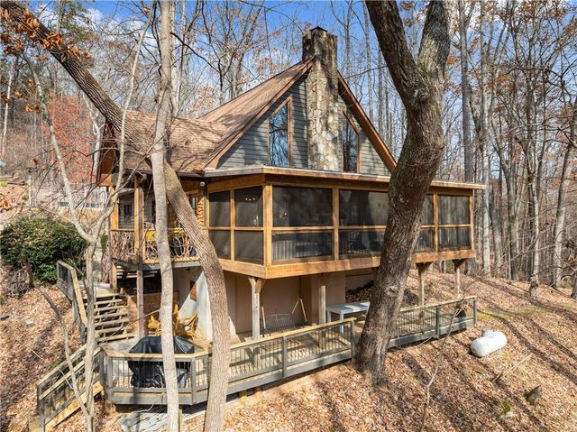 315 N Lake Drive, Sautee Nacoochee, GA 30571