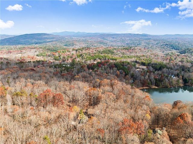 315 N Lake Drive, Sautee Nacoochee, GA 30571