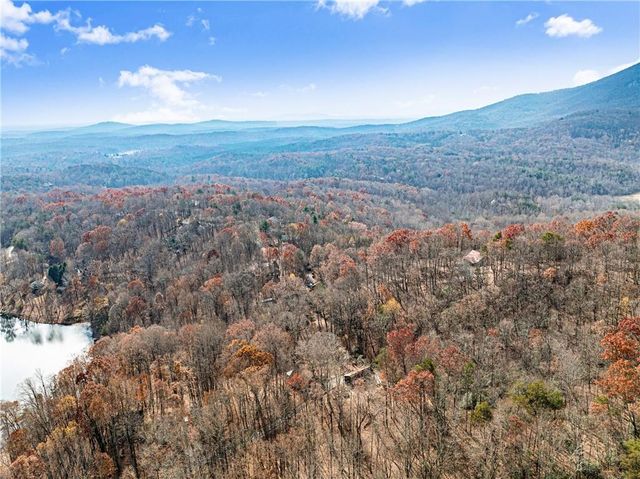 315 N Lake Drive, Sautee Nacoochee, GA 30571
