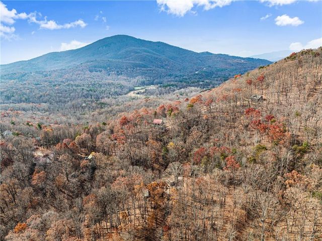 315 N Lake Drive, Sautee Nacoochee, GA 30571
