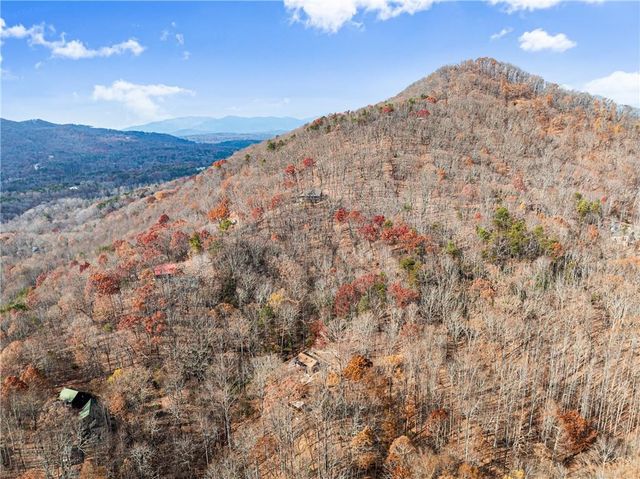315 N Lake Drive, Sautee Nacoochee, GA 30571